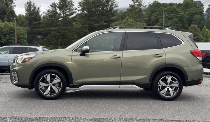 
								2020 Subaru Forester Touring / 64K full									
