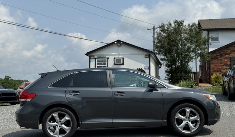 
								2010 Toyota Venza 3.5 AWD / 138k Miles full									