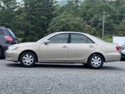 
										2005 Toyota Camry / 121k full									