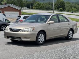 
										2005 Toyota Camry / 121k full									