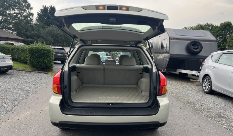 
								2007 Subaru Outback / 102K full									
