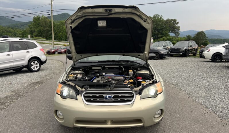 
								2007 Subaru Outback / 102K full									