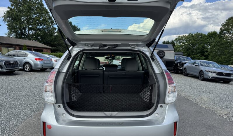 
								2015 Toyota Prius / 38K full									