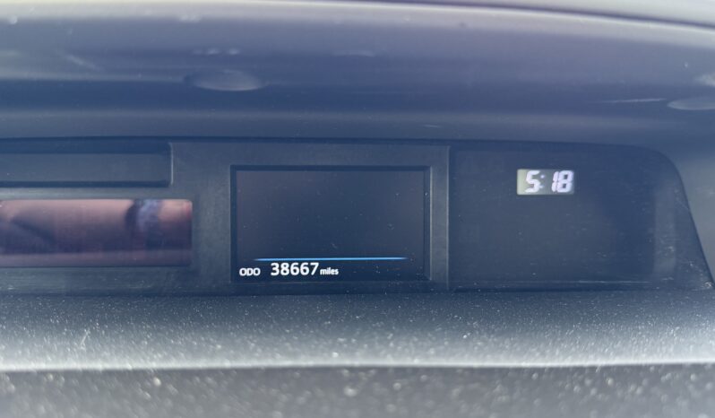 
								2015 Toyota Prius / 38K full									