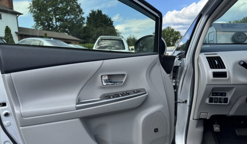 
								2015 Toyota Prius / 38K full									