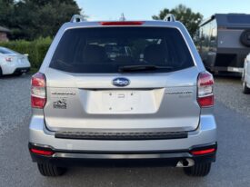 2016 Subaru Forester Premium / 89K