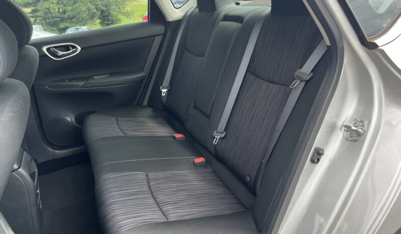 
								2019 Nissan Sentra SV / 22K full									