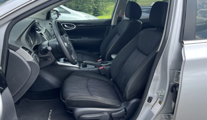 
								2019 Nissan Sentra SV / 22K full									