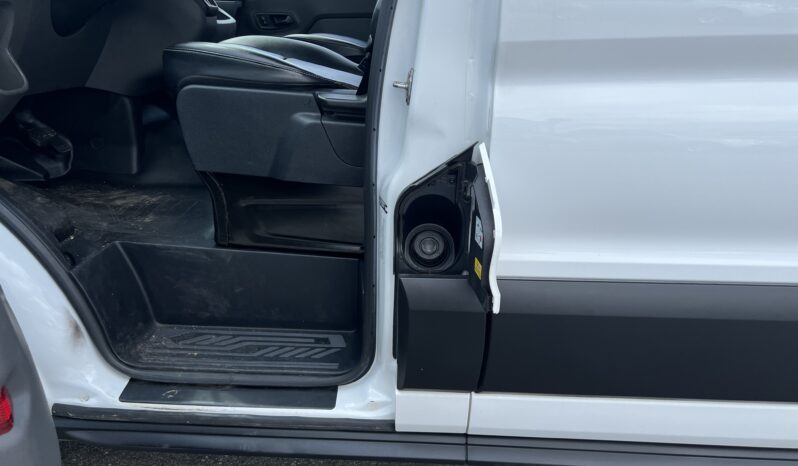 
								2020 Ford Transit 250 / 21K full									