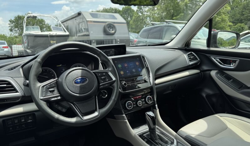 
								2022 Subaru Forester Limited / 32K full									