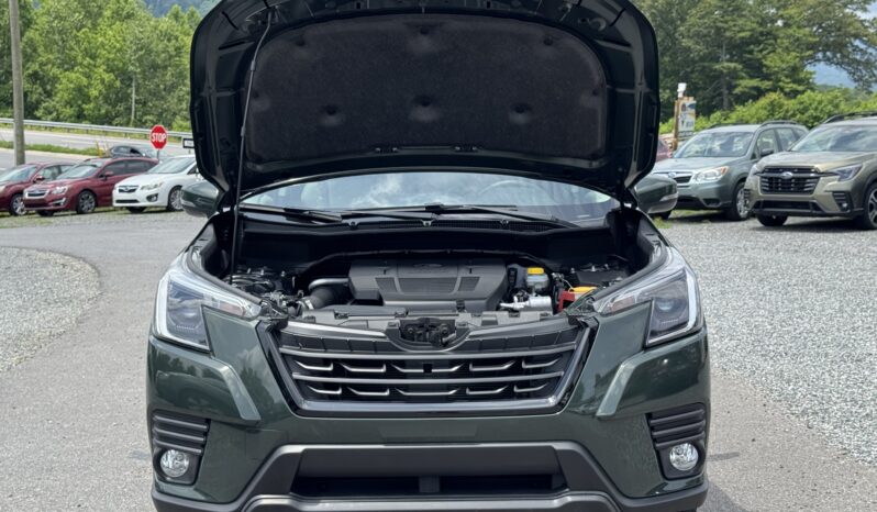 
								2022 Subaru Forester Limited / 32K full									