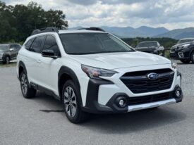 2024 Subaru Outback Limited XT / 8k