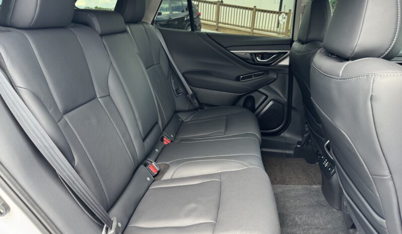 
								2024 Subaru Outback Limited XT / 8k full									