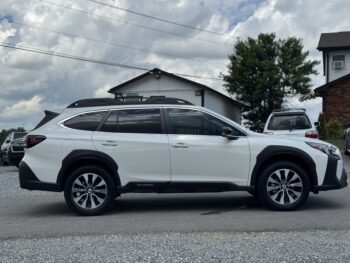 2024 Subaru Outback Limited XT / 8k