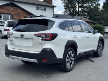 2024 Subaru Outback Limited XT / 8k