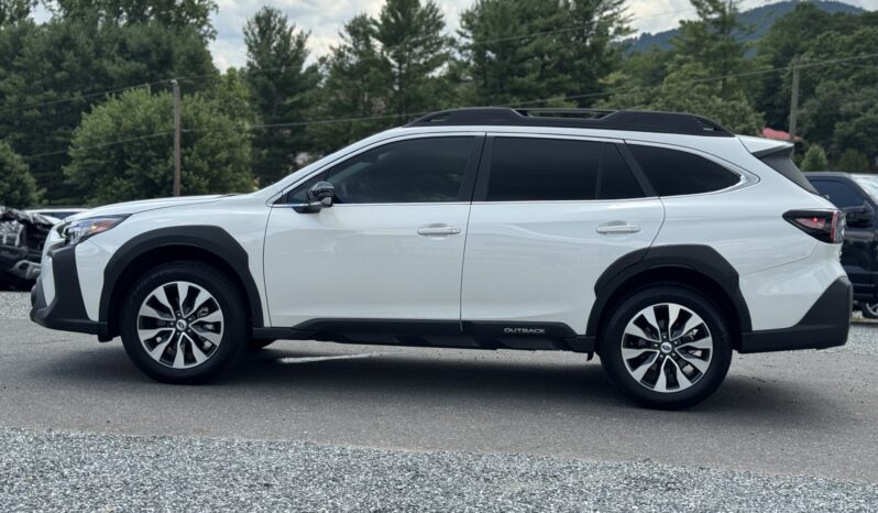
								2024 Subaru Outback Limited XT / 8k full									
