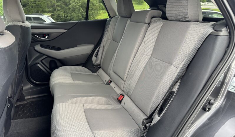 
								2025 Subaru Outback Premium / 4K full									