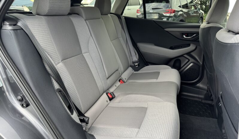 
								2025 Subaru Outback Premium / 4K full									
