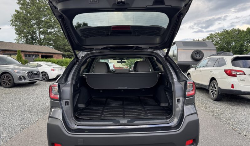 
								2025 Subaru Outback Premium / 4K full									