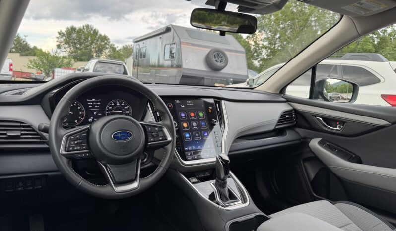 
								2025 Subaru Outback Premium / 4K full									