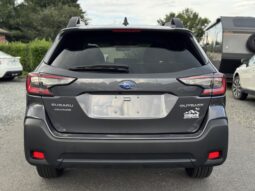 
										2025 Subaru Outback Premium / 4K full									