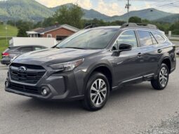 
										2025 Subaru Outback Premium / 4K full									