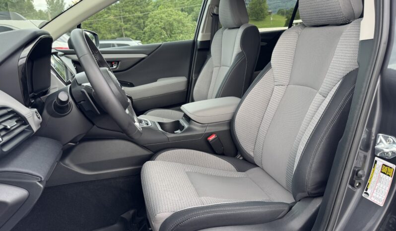 
								2025 Subaru Outback Premium / 4K full									