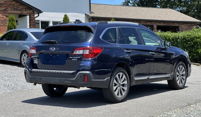 
								2018 Subaru Outback Touring / 103k full									