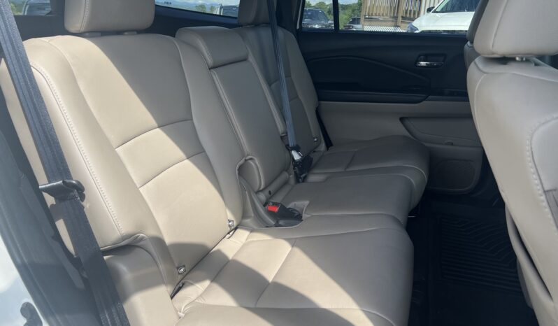
								2019 Honda Pilot EX-L / 65k full									