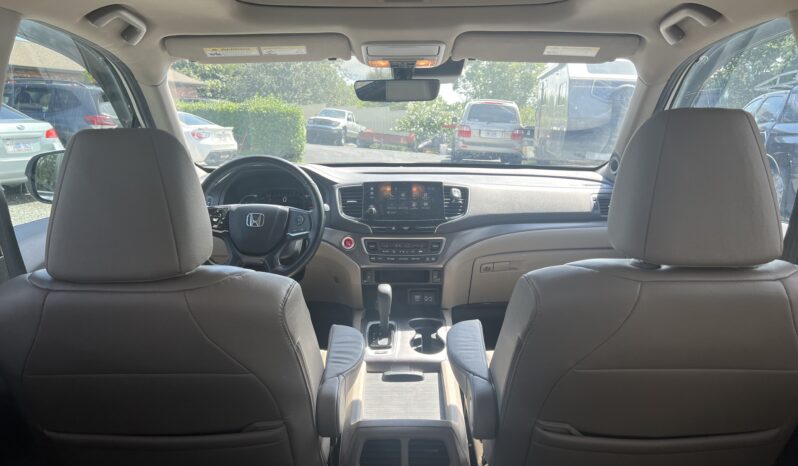 
								2019 Honda Pilot EX-L / 65k full									