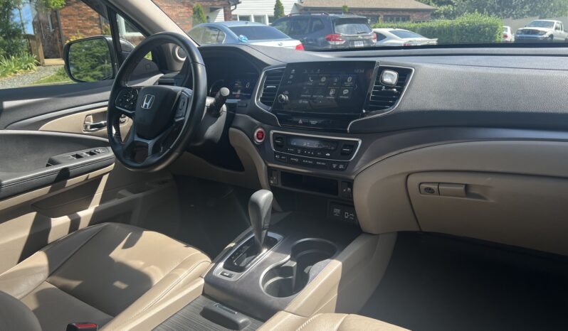 
								2019 Honda Pilot EX-L / 65k full									