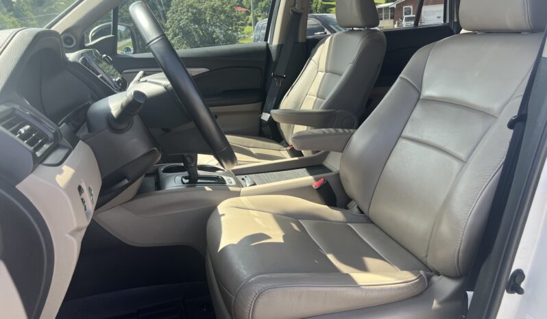 
								2019 Honda Pilot EX-L / 65k full									